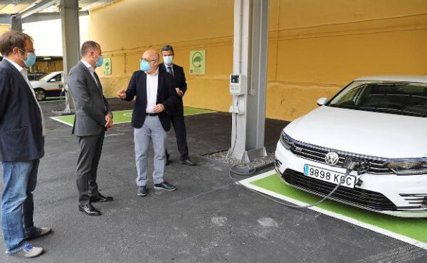 El Gobierno de Canarias destina 100 millones de euros a la compra de coches sin emisiones