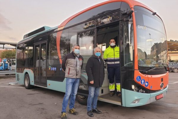 Badalona pone a prueba eBus, el autobús 100% eléctrico de BYD