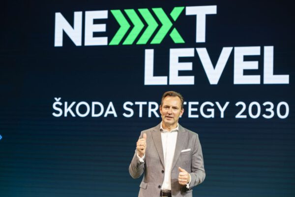 Skoda anuncia tres nuevos coches eléctricos más económicos en su estrategia 2030