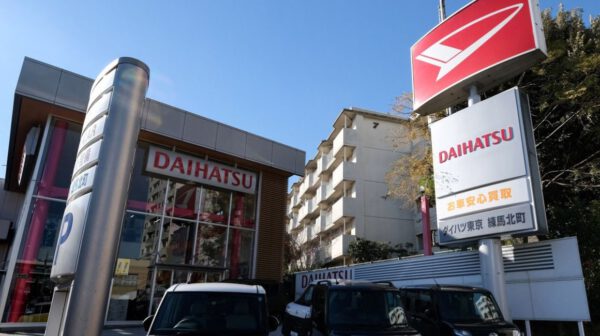 Daihatsu Motor, subsidiario de Toyota, cancela sus ventas tras admitir que manipuló las pruebas de seguridad durante 30 años