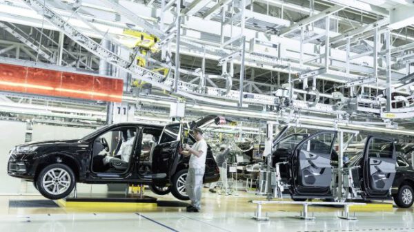 Stellantis y Renault apuestan por fabricar vehículos eléctricos más asequibles