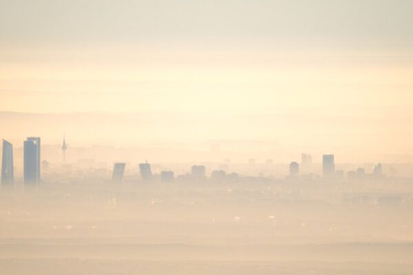 La calidad del aire de ‘Madrid Central’ y el resto de zonas de bajas emisiones queda obsoleta por la nueva directiva