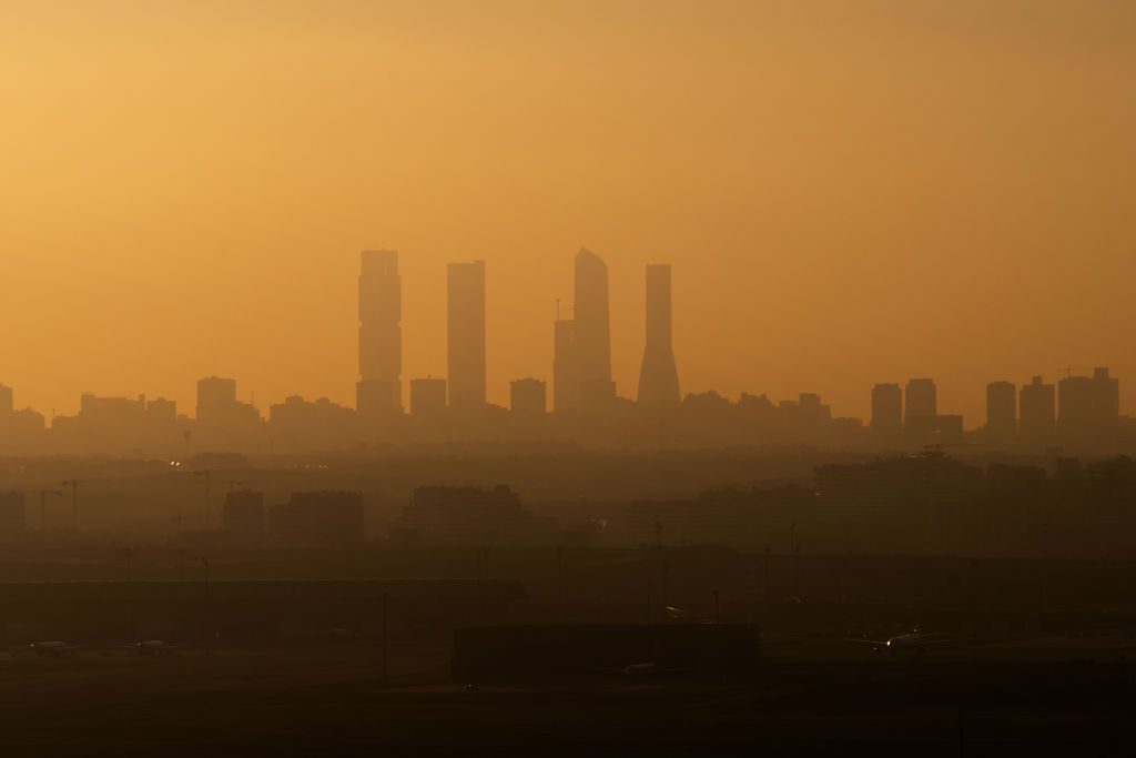 Vista de Madrid un día con una alta contaminación en el aire