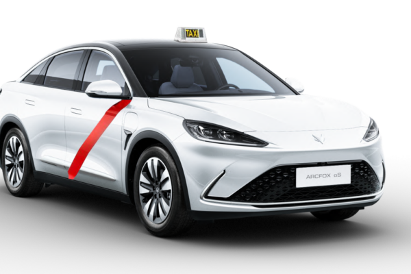 Tenemos nuevo rey del vehículo eléctrico: Arcfox llega a España pisando el acelerador