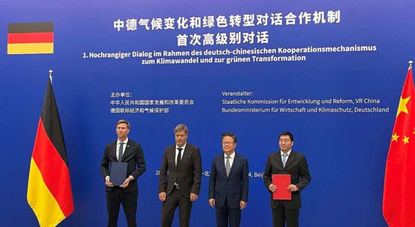 China busca persuadir a Alemania para que interceda para frenar los aranceles europeos a sus coches