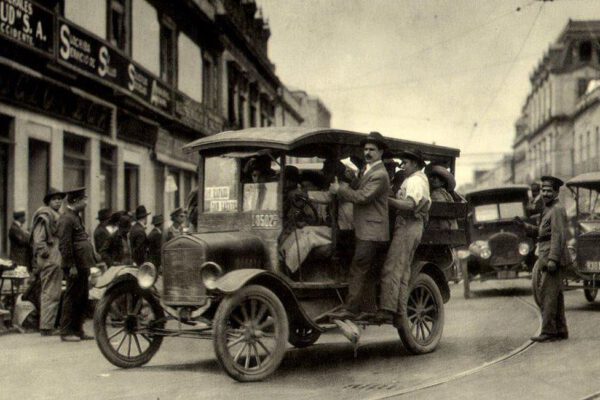 Una historia olvidada de la primera flota de taxis eléctricos del siglo XIX