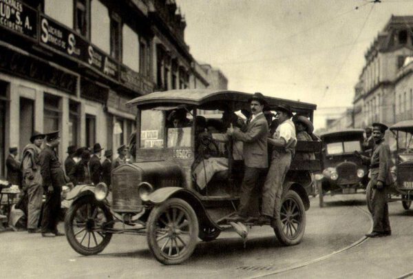Una historia olvidada de la primera flota de taxis eléctricos del siglo XIX