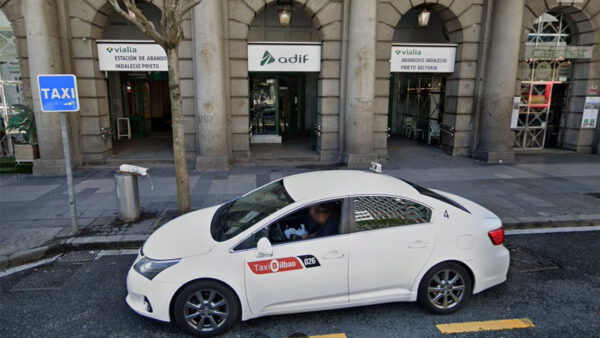 El taxi bilbaíno en un momento de impulso gracias a la entrada de la Zonas de Bajas de Emisiones