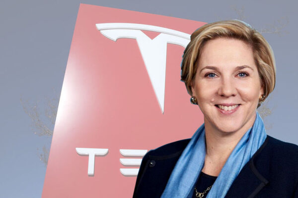 La presidenta de Tesla se enriquece vendiendo acciones de la marca y deja la empresa a merced de las decisiones de Elon Musk