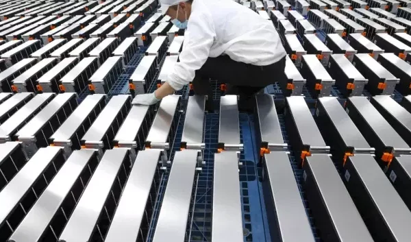 El gigante asiático enviará 2.000 técnicos a la fábrica de baterías en España con el fin de preservar su propiedad intelectual