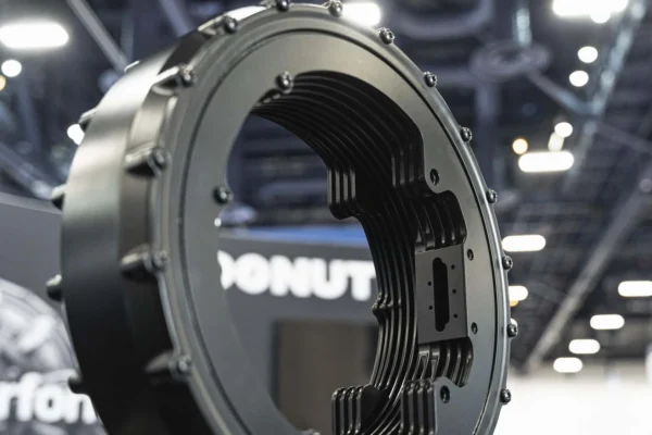 Este innovador motor en forma de anillo entrega 845 CV y promete marcar un antes y un después en la movilidad eléctrica