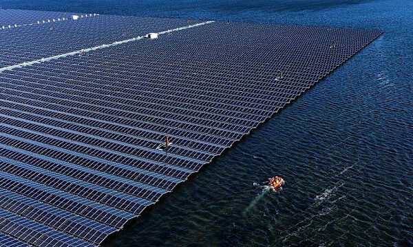 El ciclo de los petroestados llega a su fin: China se convierte en el primer «electroestado» del planeta, y no precisamente por conciencia climática