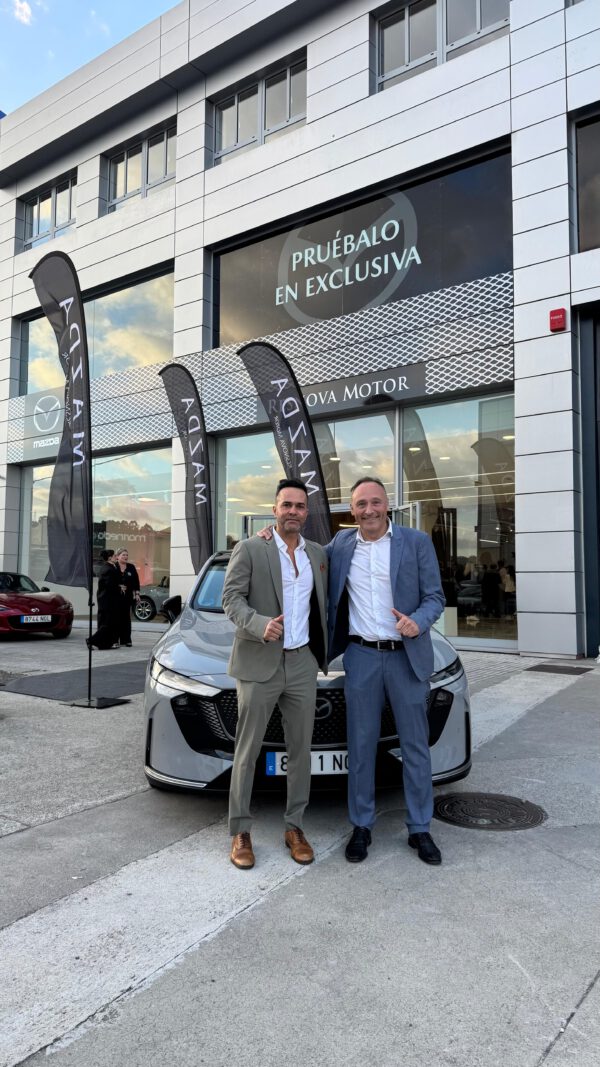 AEAE celebra la inauguración del nuevo concesionario Mazda Gonzacar en A Coruña