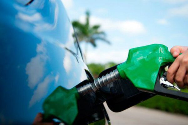 La UE rectifica: los motores de combustión sobrevivirán a 2035 si funcionan con combustibles limpios