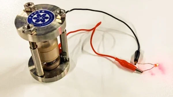 Avance clave en almacenamiento energético: China presenta la primera batería de hidrógeno funcional