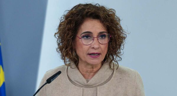 Hacienda, a la espera del Congreso para confirmar una deducción de hasta 3.000 € en el IRPF por coches eléctricos