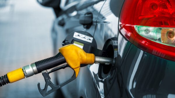 La tensión en Oriente Medio empuja al alza el precio del combustible en España
