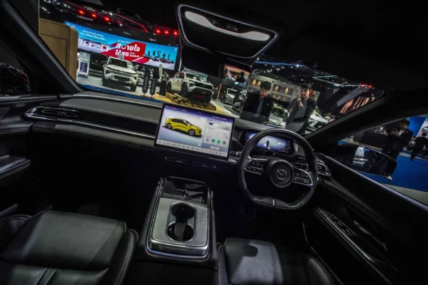 El Salón del Automóvil de Bangkok 2026 exhibe el futuro del lujo y la movilidad