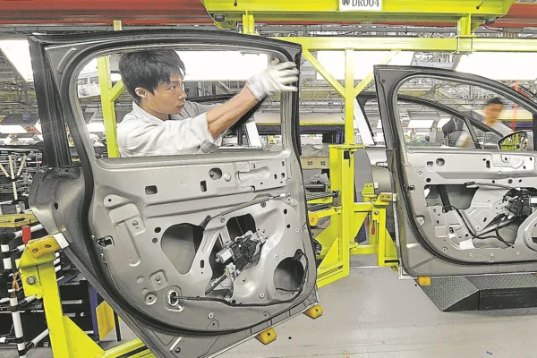 Europa pierde peso en la automoción global mientras China consolida su liderazgo industrial