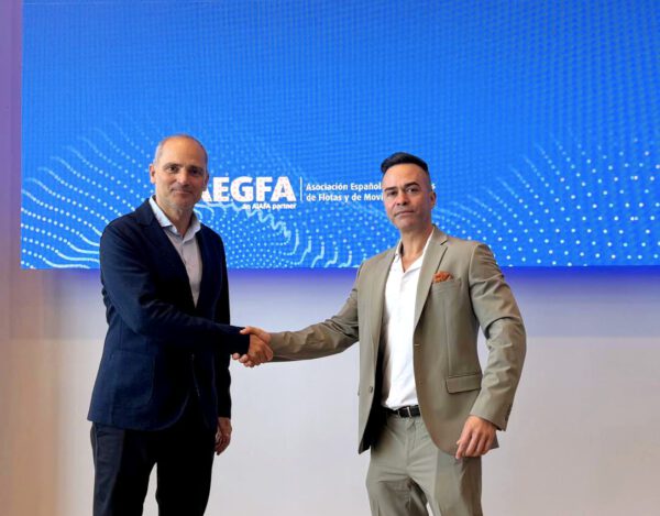 AEAE y AEGFA refuerzan su colaboración para impulsar la movilidad sostenible en el sector de flotas