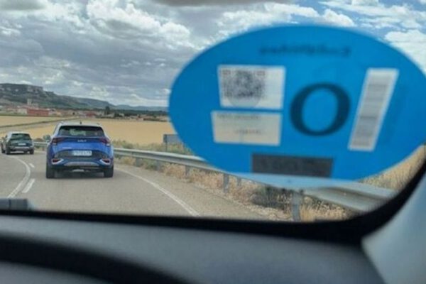 Avanzan nuevos impuestos a los coches eléctricos para sostener la financiación de las carreteras
