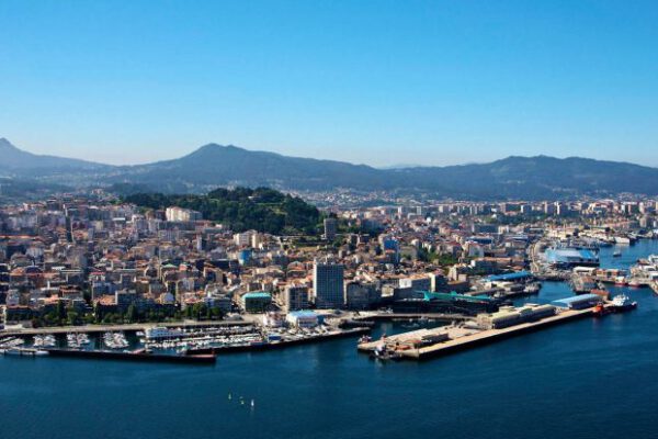 Vigo implanta Zonas de Bajas Emisiones y aprueba su tasa turística