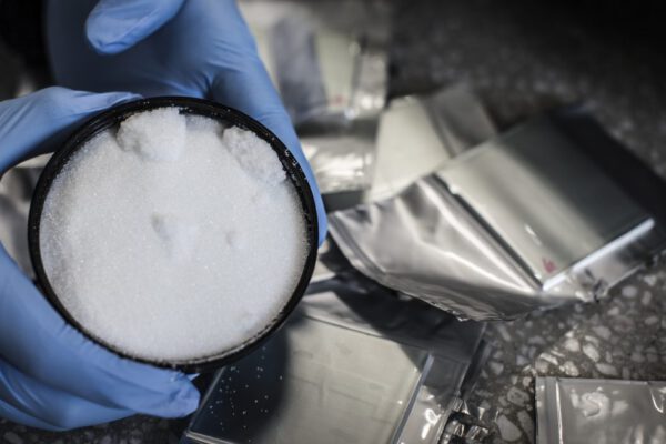 Las baterías de ion-sodio ganan impulso en Europa con nuevos acuerdos de suministro