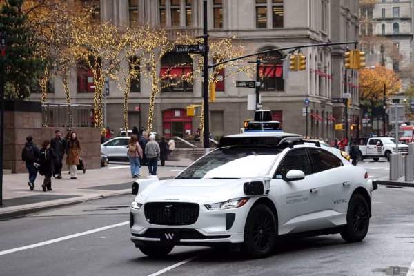 Los vehículos autónomos de Waymo y Zoox acumulan más de 20 lesiones entre sus conductores de prueba