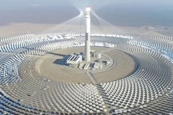 China pone en marcha una planta solar de 1 GW capaz de generar electricidad horas después de la puesta de sol