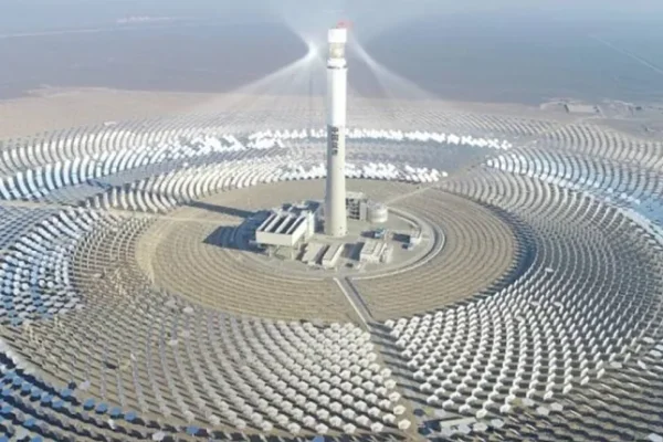China pone en marcha una planta solar de 1 GW capaz de generar electricidad horas después de la puesta de sol