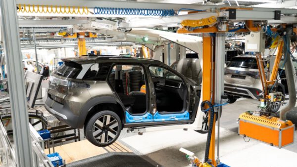 Bruselas plantea que los eléctricos adquiridos con fondos públicos incorporen un 70% de componentes europeos