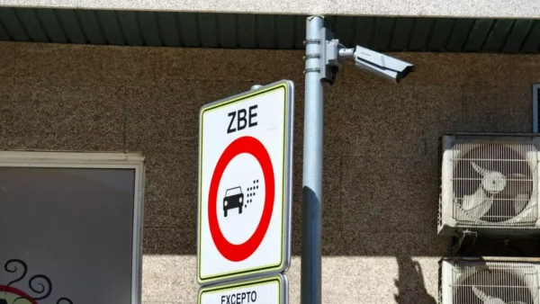 Vigo controla sus Zonas de Bajas Emisiones con 74 cámaras inteligentes de lectura de matrículas